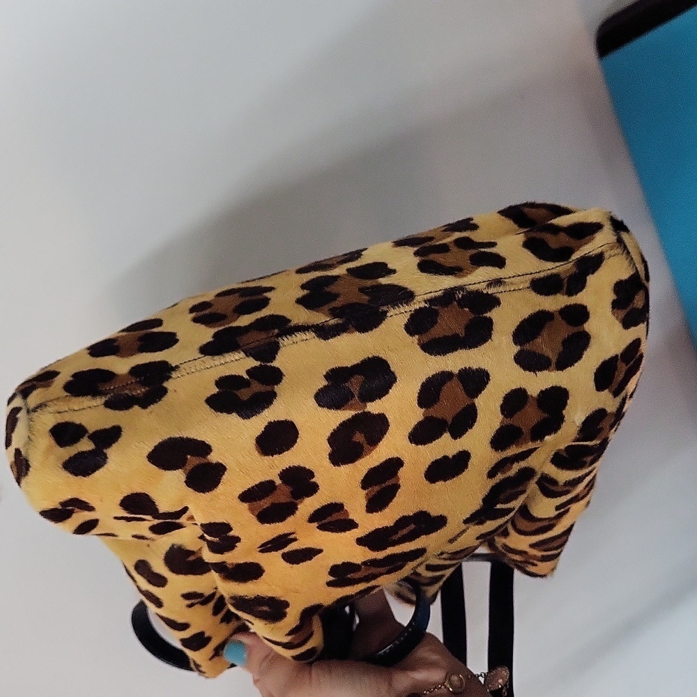 Morris Moskowitz Leather Bucket Bag - Picture 7 of 15